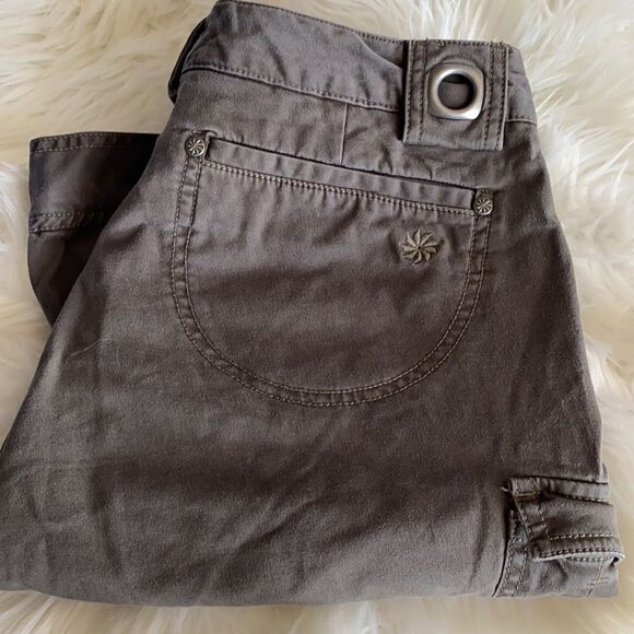 Athleta The Kick It Organic Blend Distressed Shorts Casual Beach Hike - Picture 2 of 15